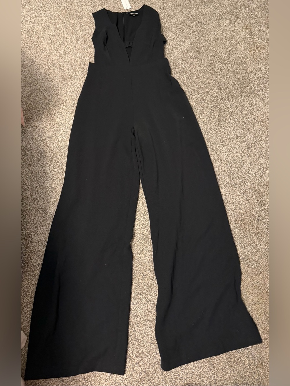 Women’s black jumpsuit size M NWT